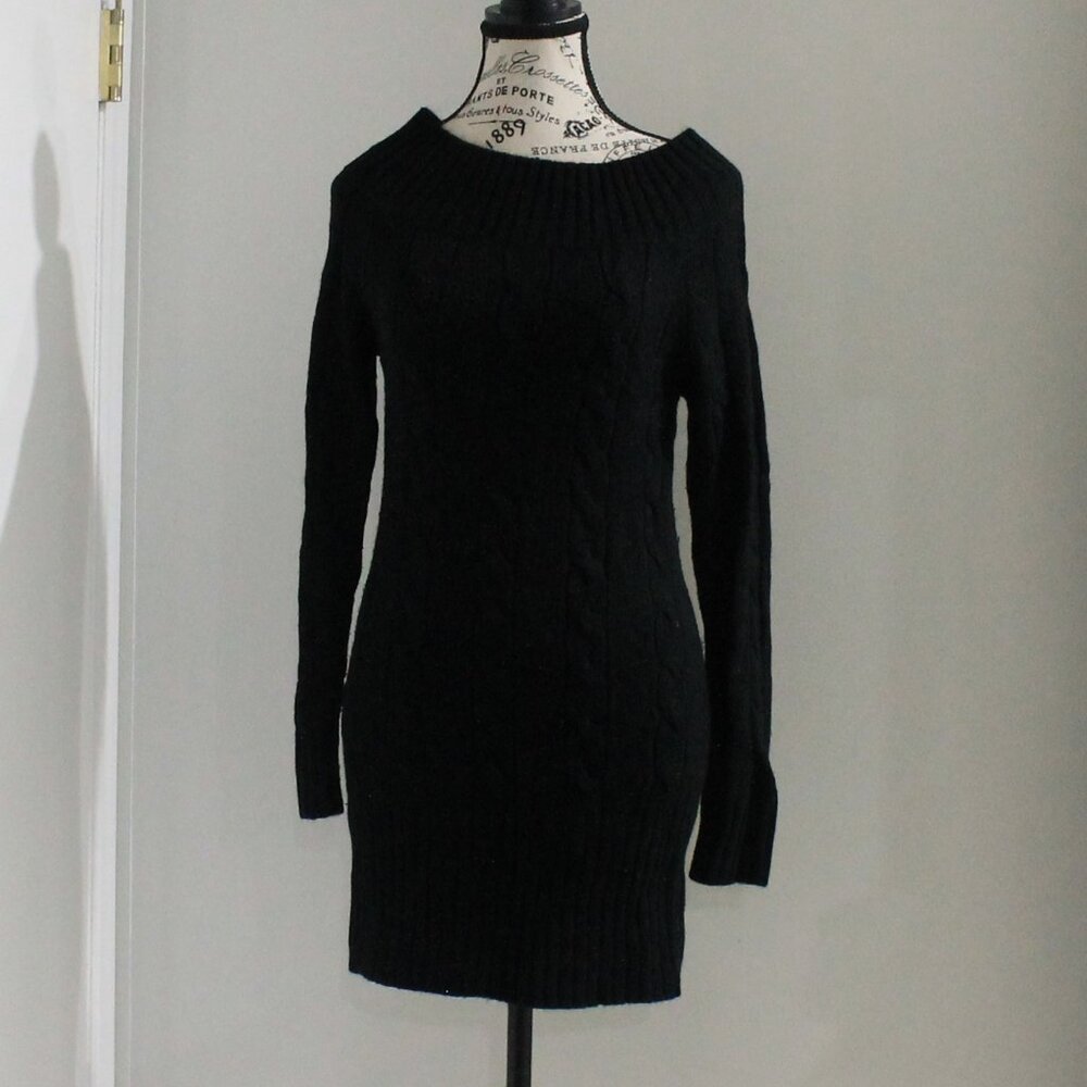 M+P+E long sleeve  knee length sweater Black in color Size Medium